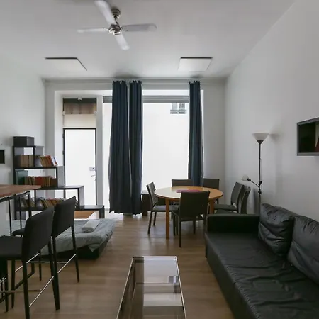 Apartment Comfortable 49 M In The Heart Of Paris
