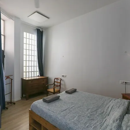 Comfortable 49 M In The Heart Of Paris
